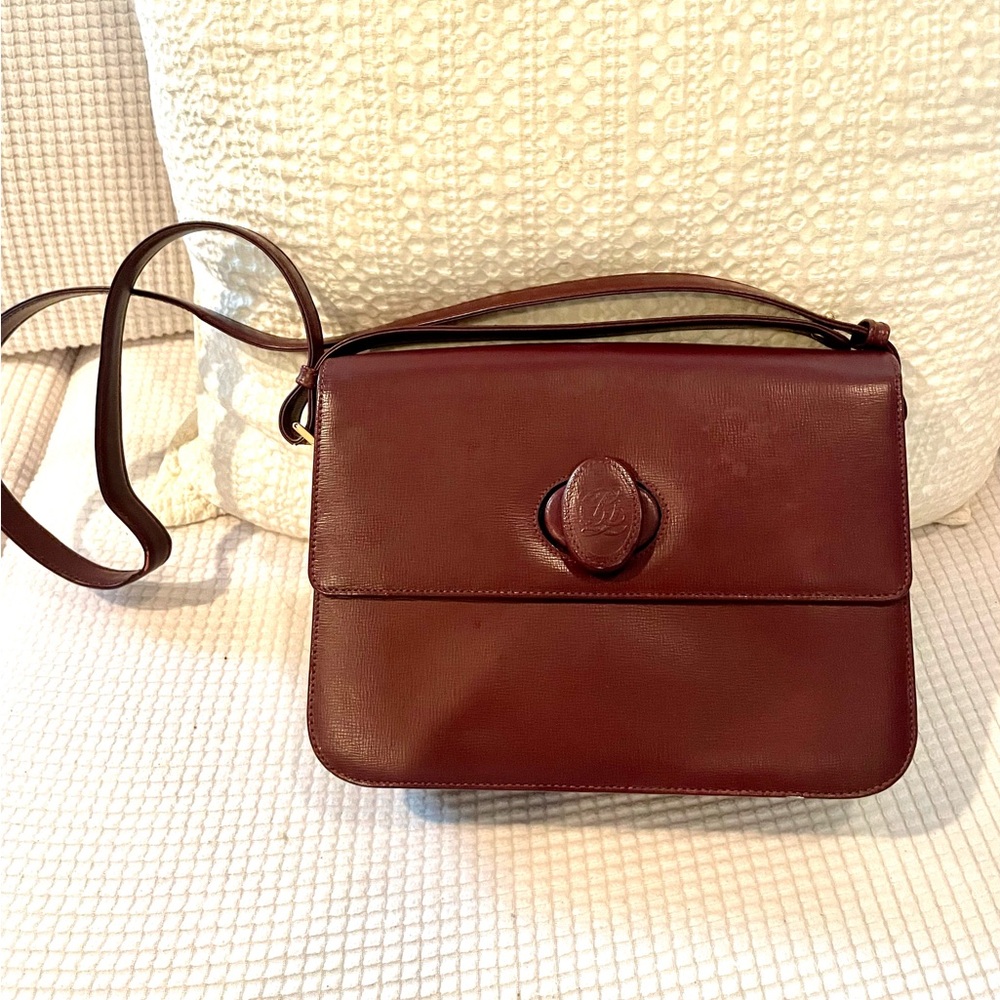 Elegant Brown Leather Shoulder Bag